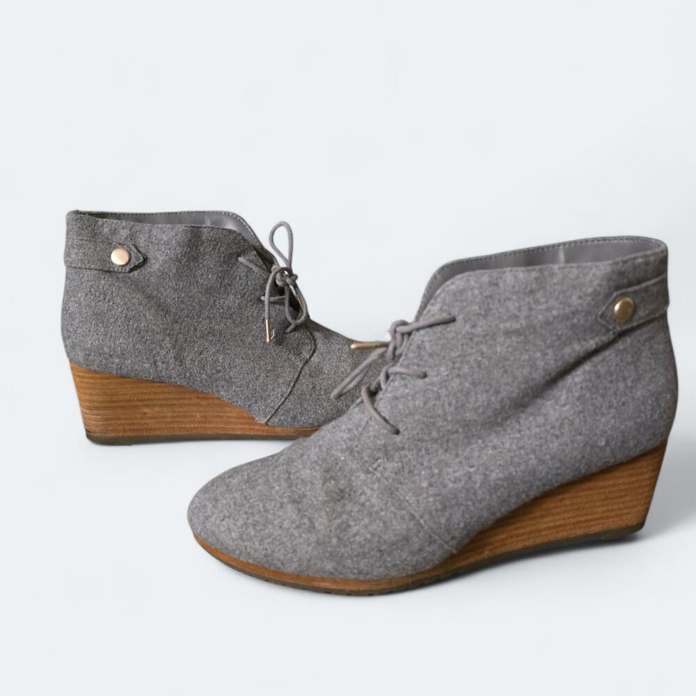Dr. Scholl's Conquer Wedge Ankle Booties Gray Flannel Fabric Womens Size 8.5 - Picture 3 of 5